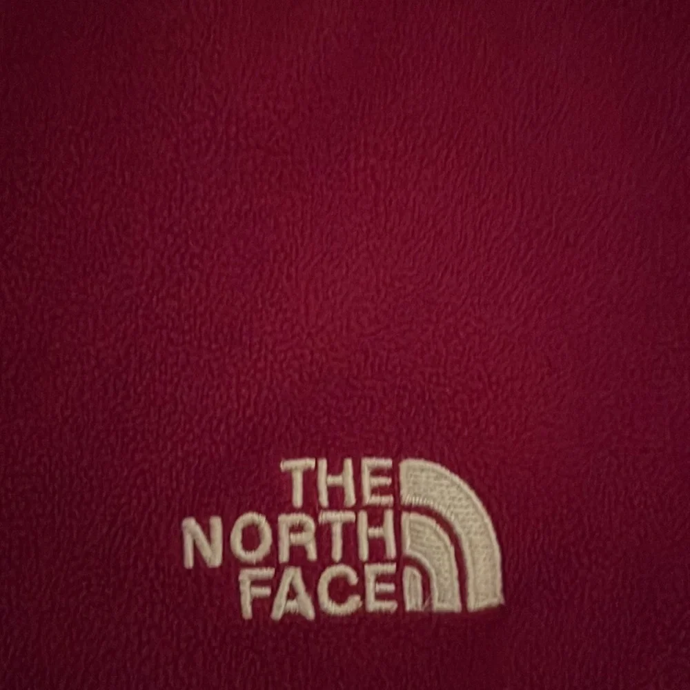 The North Face women’s super soft pull over - Picture 3 of 6